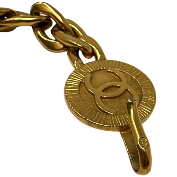 CHANEL Vintage Yellow Gold-Plated Chain Belt with CC Medallion Coins - Picture 4 of 8